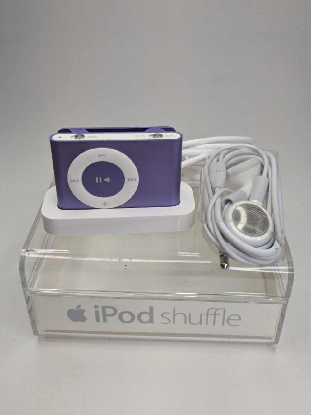 Apple iPod Shuffle Purple 2nd Gen 1GB A1204 New Battery Dock Earbuds MP3 Bundle
